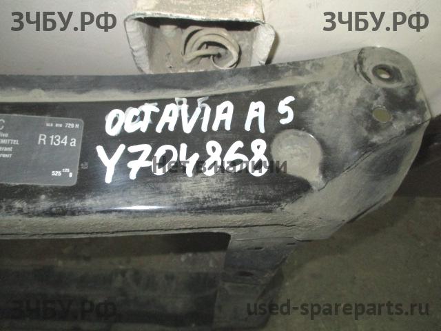 Skoda Octavia 2 (А5) Панель передняя (телевизор)