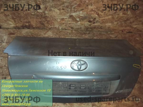 Toyota Avensis 2 Крышка багажника
