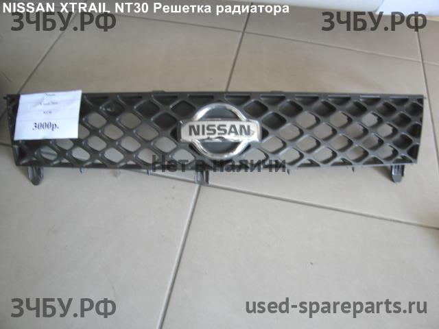 Nissan X-Trail 1 (T30) Решетка радиатора