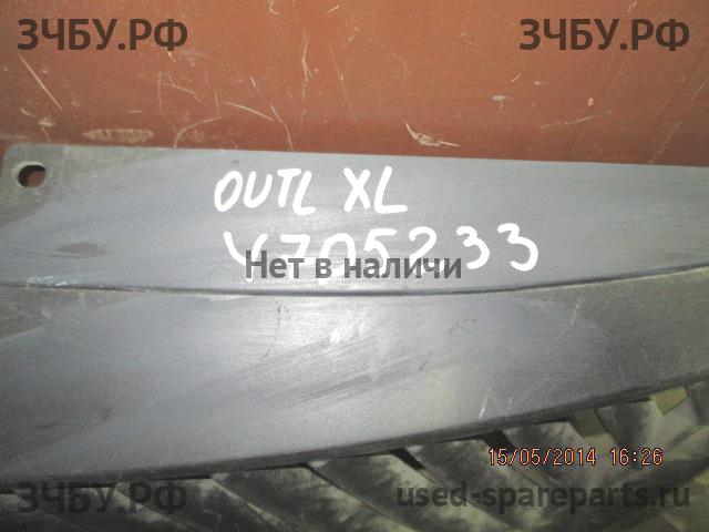 Mitsubishi Outlander 2  XL(CW) Решетка радиатора