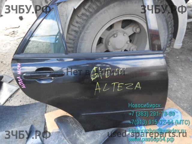 Toyota Altezza Дверь задняя правая