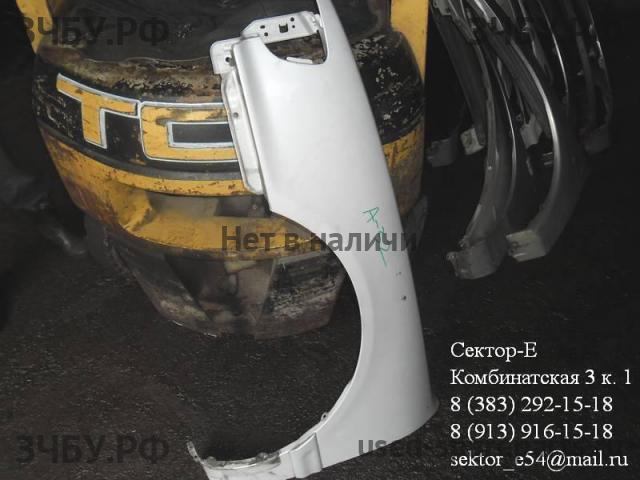 Nissan Cefiro (A33) Крыло переднее левое