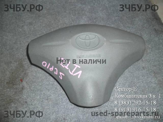 Toyota Vitz 1 Накладка звукового сигнала (в руле)