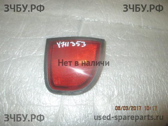 Mitsubishi L200 (4)[KB] Отражатель в бампер левый