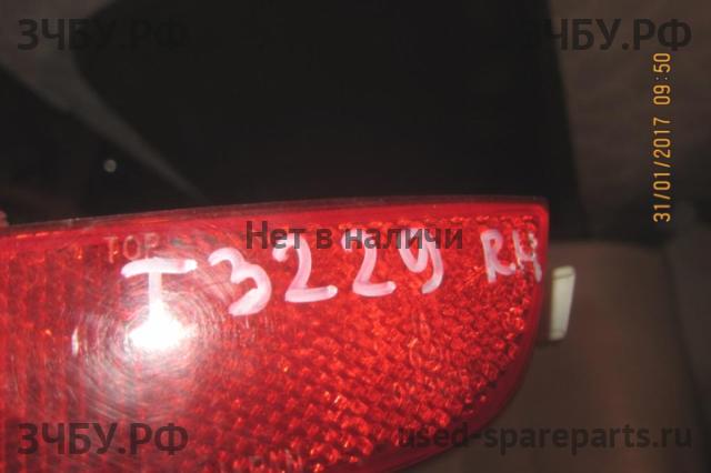 Nissan Note 1 (E11) Фонарь задний в бампер правый