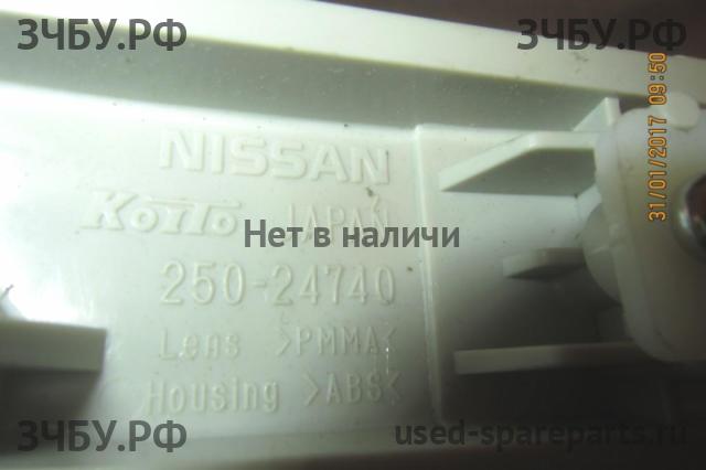 Nissan Note 1 (E11) Фонарь задний в бампер правый