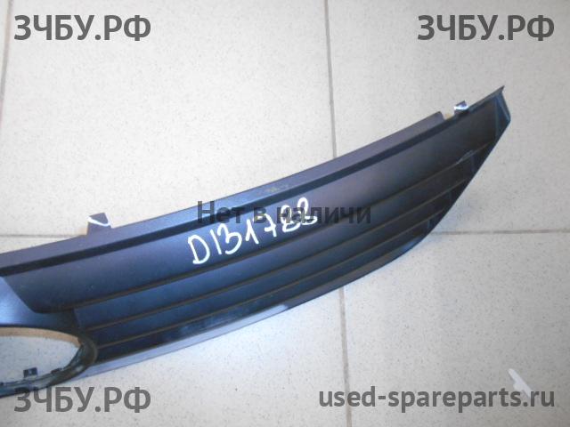Volkswagen Passat B5 Решетка радиатора