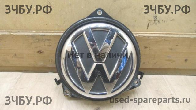 Volkswagen Passat B7 Кнопка открывания багажника