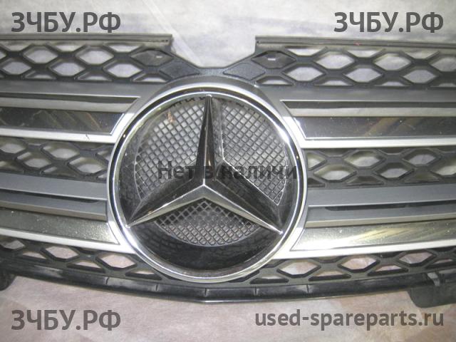 Mercedes GL-klasse (X164) Решетка радиатора