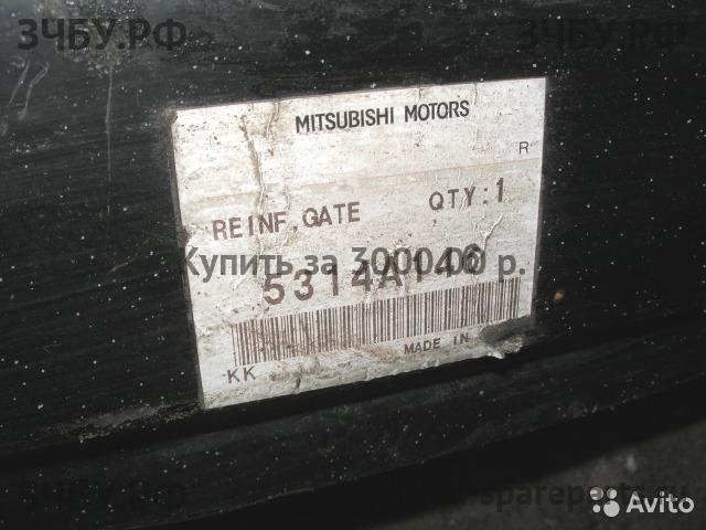 Mitsubishi Outlander 2  XL(CW) Панель задняя