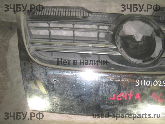 Volkswagen Jetta 5 Решетка радиатора