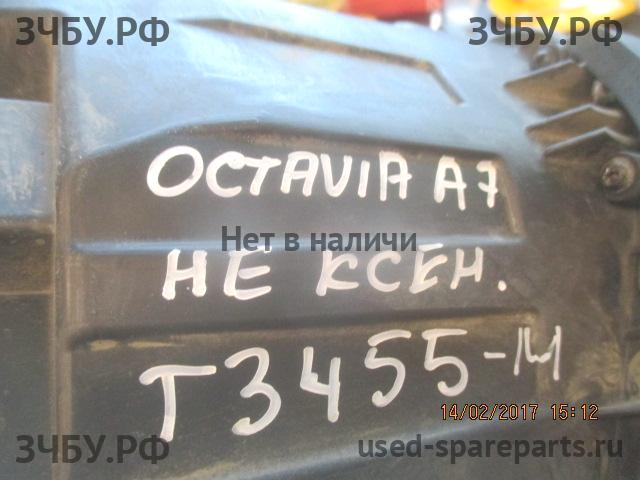 Skoda Octavia 3 (A7) Фара правая