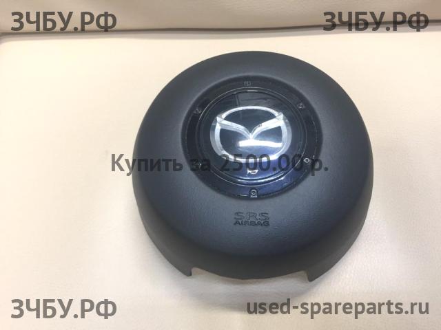 Mazda RX-8 Накладка звукового сигнала (в руле)