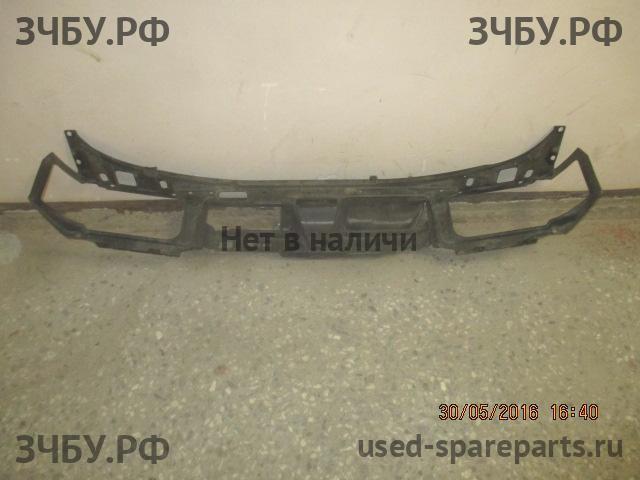 Volkswagen Passat B3 Панель передняя (телевизор)