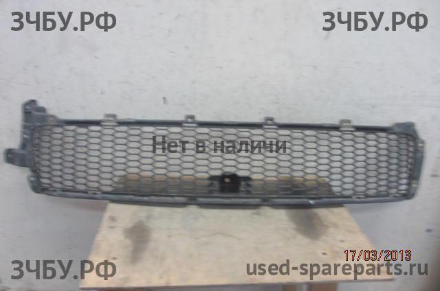 Mitsubishi Outlander 2 XL(CW) Решетка в бампер