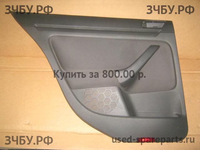 Volkswagen Golf 5 Обшивка двери задней левой