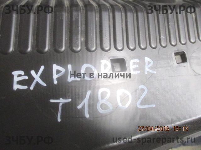 Ford Explorer 5 Решетка стеклоочистителя (Дефлектор водостока)