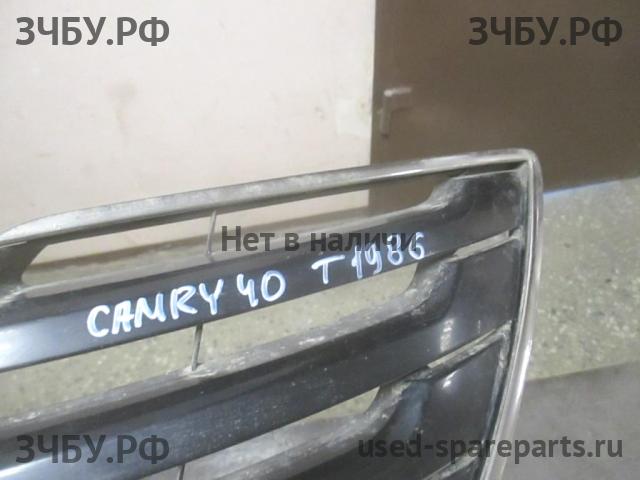 Toyota Camry 6 (V40) Решетка радиатора