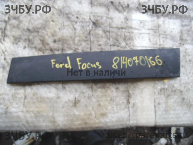 Ford Focus 2 Молдинг двери