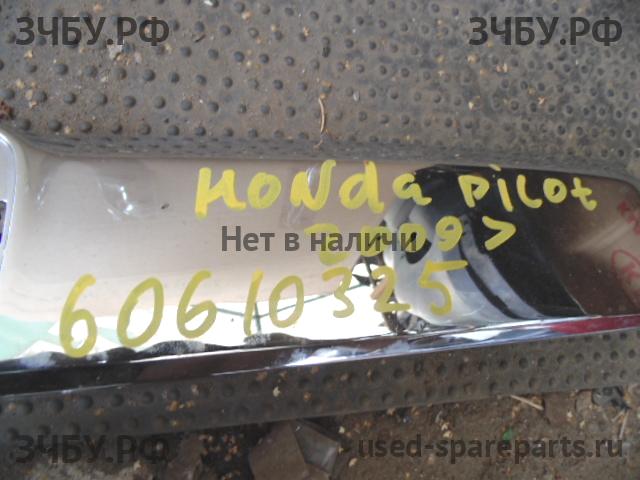 Honda Pilot (2) Накладка на дверь багажника