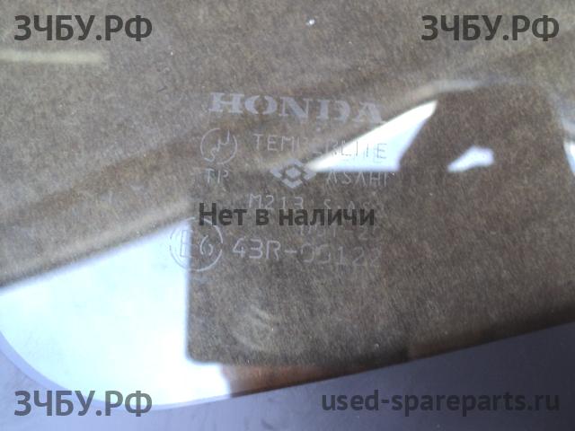 Honda Jazz 1 Стекло кузовное глухое правое