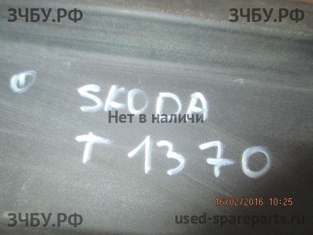 Skoda Fabia 2 Панель передняя (телевизор)