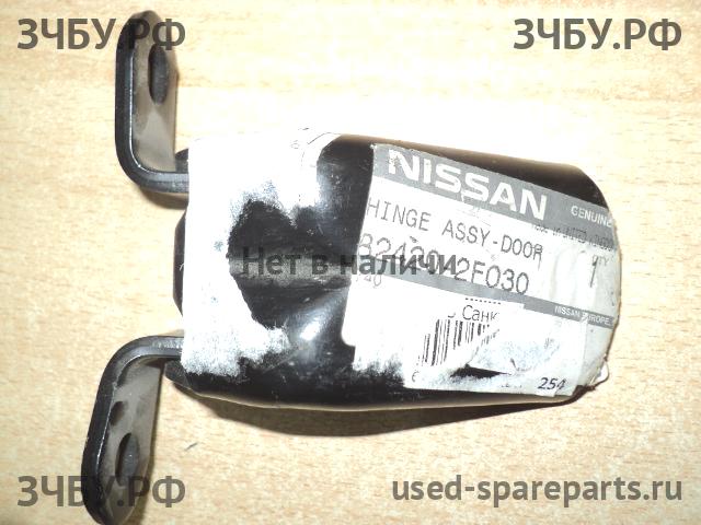 Nissan Qashqai (J10) Петля двери передней правой