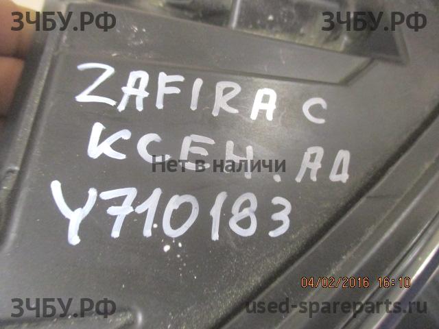 Opel Zafira C Фара правая