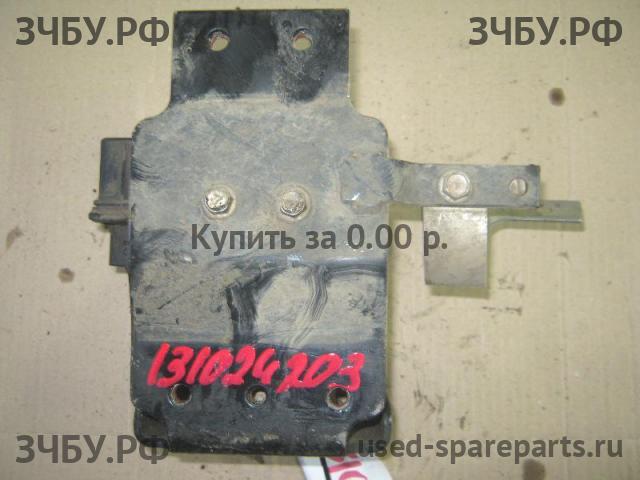 Mitsubishi Fuso/Canter (2) Блок ABS (насос)