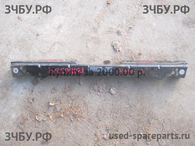 Opel Astra J Панель передняя (телевизор)