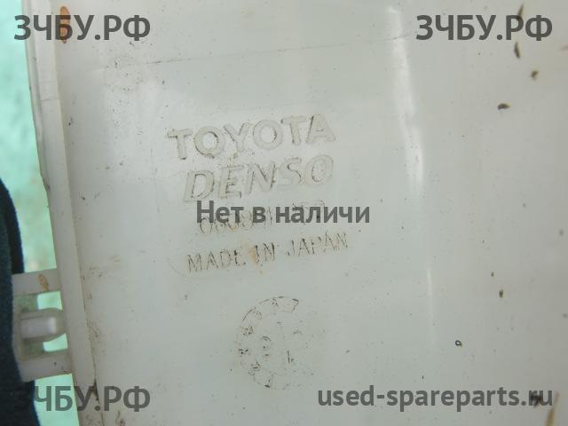 Toyota Auris 1 (E150) Бачок омывателя лобового стекла