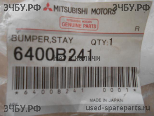 Mitsubishi Pajero/Montero 4 Кронштейн бампера передний