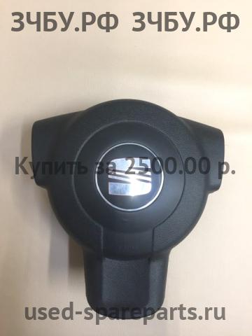 Seat Leon 2 (1P) Накладка звукового сигнала (в руле)