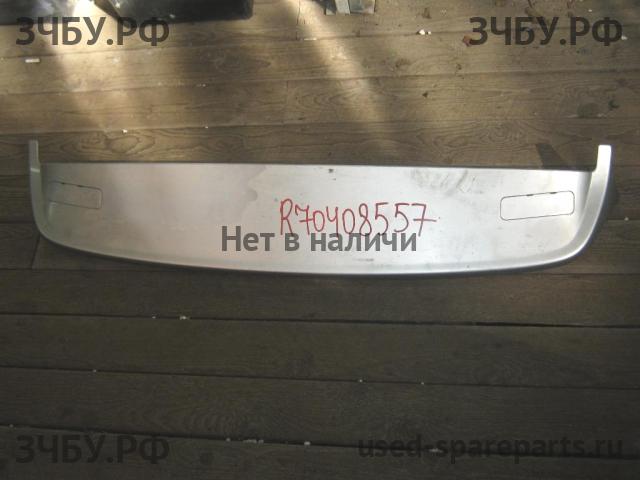 Nissan Presage 1 Спойлер крышки багажника