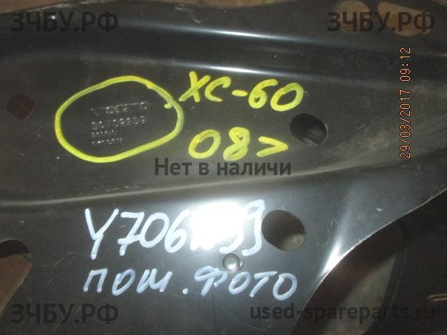 Volvo XC-60 (1) Панель передняя (телевизор)