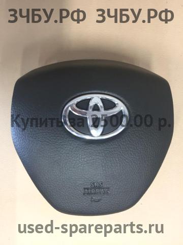 Toyota Corolla (E16 - E17) Накладка звукового сигнала (в руле)