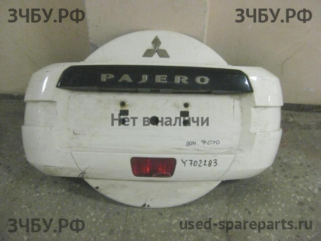Mitsubishi Pajero/Montero 4 Колпак запасного колеса