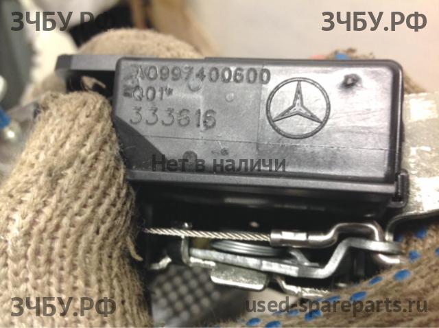 Mercedes GLA-klasse (X156) Замок двери