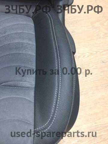 Nissan X-Trail 1 (T30) Сиденье