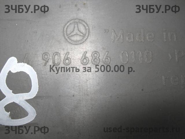 Mercedes Sprinter (W906) Подножка