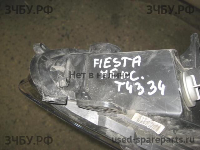 Ford Fiesta 6 Фара левая
