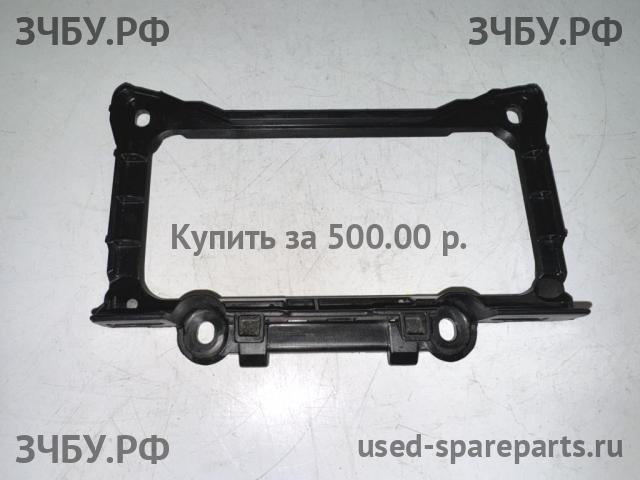 BMW 5-series E60/E61 Накладка декоративная на кулису (консоль)