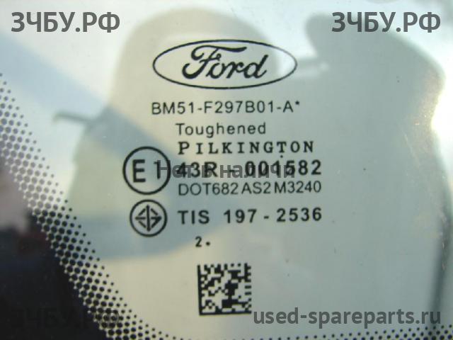 Ford Focus 3 Стекло кузовное глухое левое
