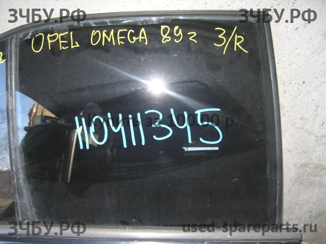 Opel Omega A Стекло двери задней правой