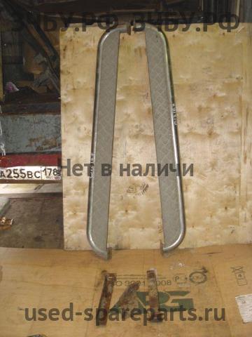 Toyota RAV 4 (1) Подножка