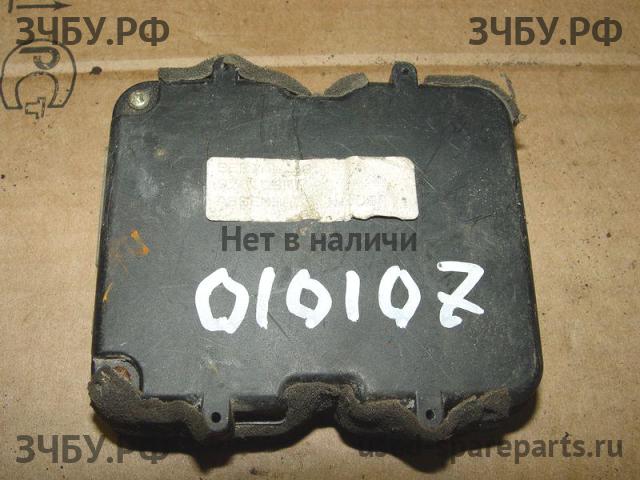 Toyota Land Cruiser 80 Блок иммобилайзера