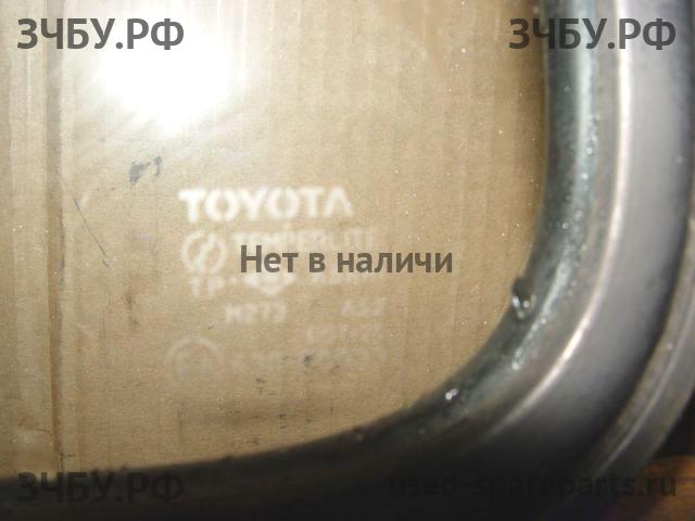 Toyota Land Cruiser 80 Стекло заднее