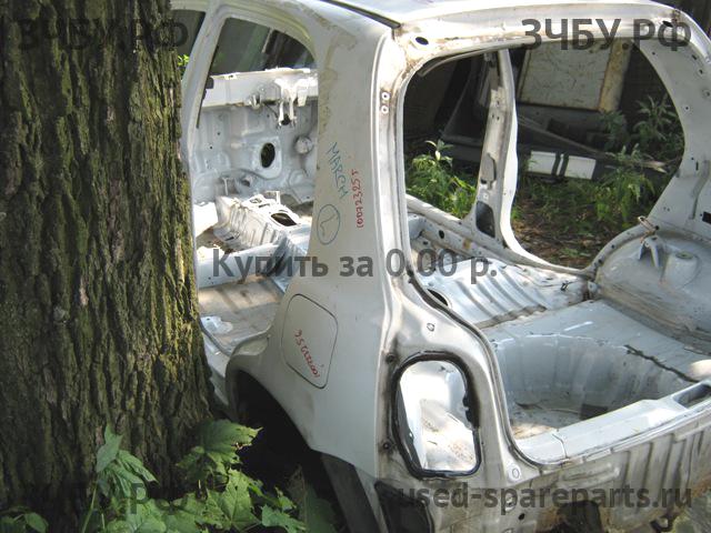 Nissan March K11 Лючок бензобака