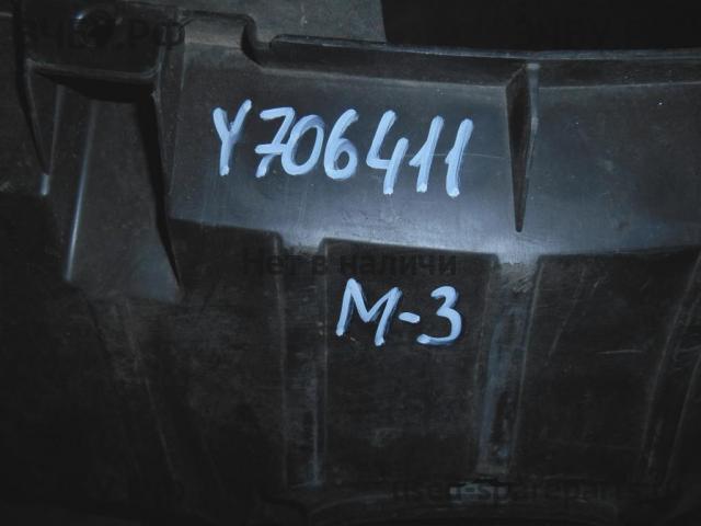Mazda 3 [BL] Решетка радиатора