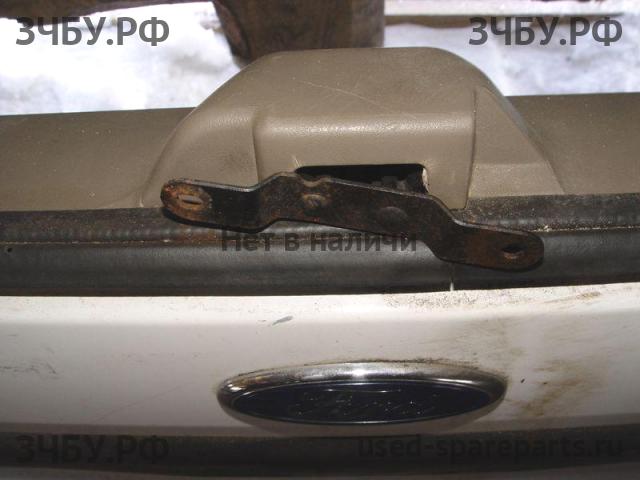 Ford Escape 1 Дверь багажника